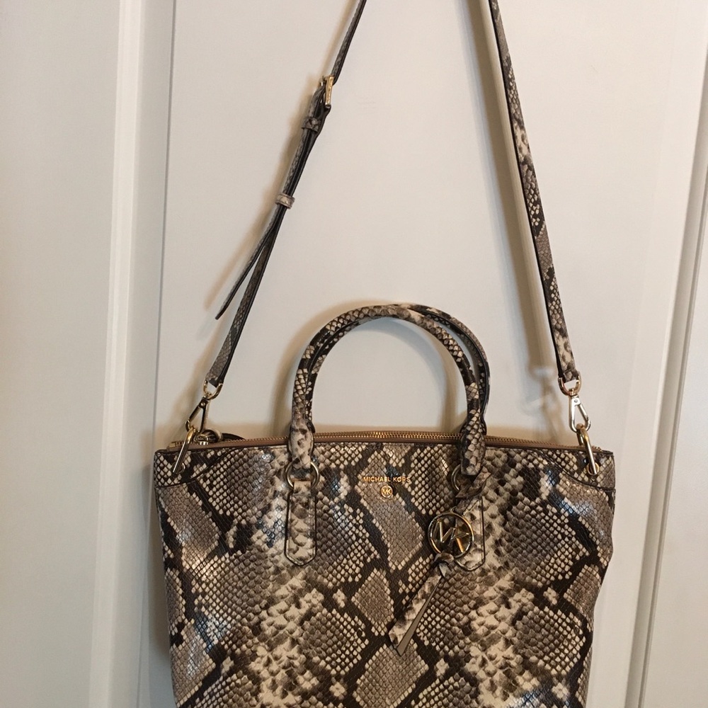 Stylish Snake Print Shoulder Bag, Michael Kors, authentic